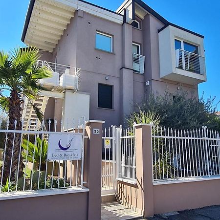 B&B Gardacharme Desenzano del Garda Luaran gambar