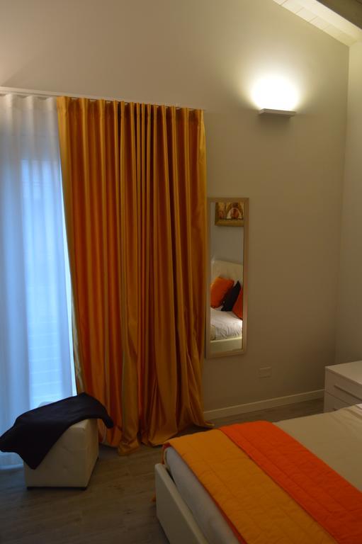 B&B Gardacharme Desenzano del Garda Luaran gambar
