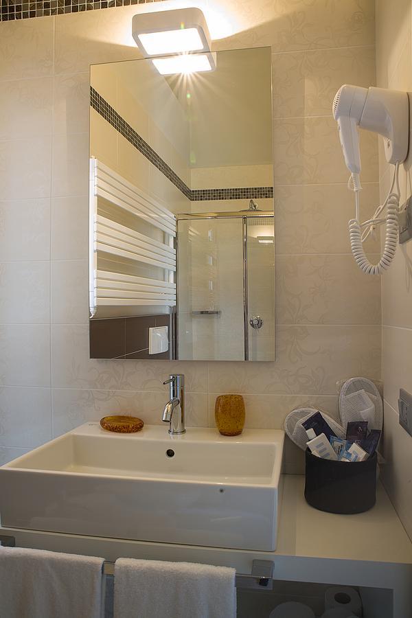 B&B Gardacharme Desenzano del Garda Luaran gambar