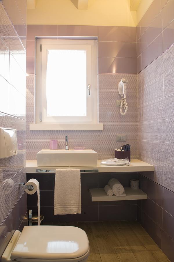 B&B Gardacharme Desenzano del Garda Luaran gambar