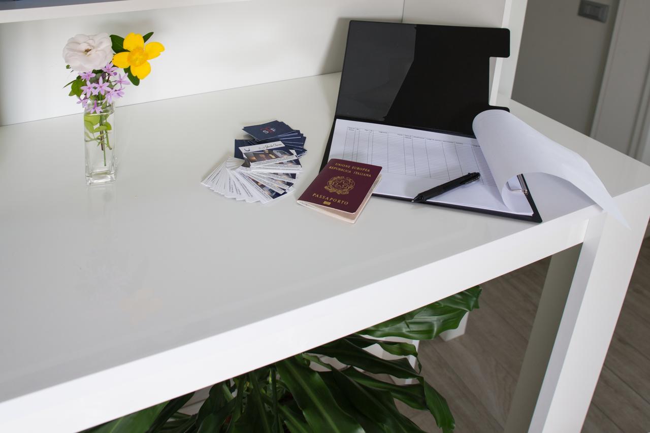 B&B Gardacharme Desenzano del Garda Luaran gambar