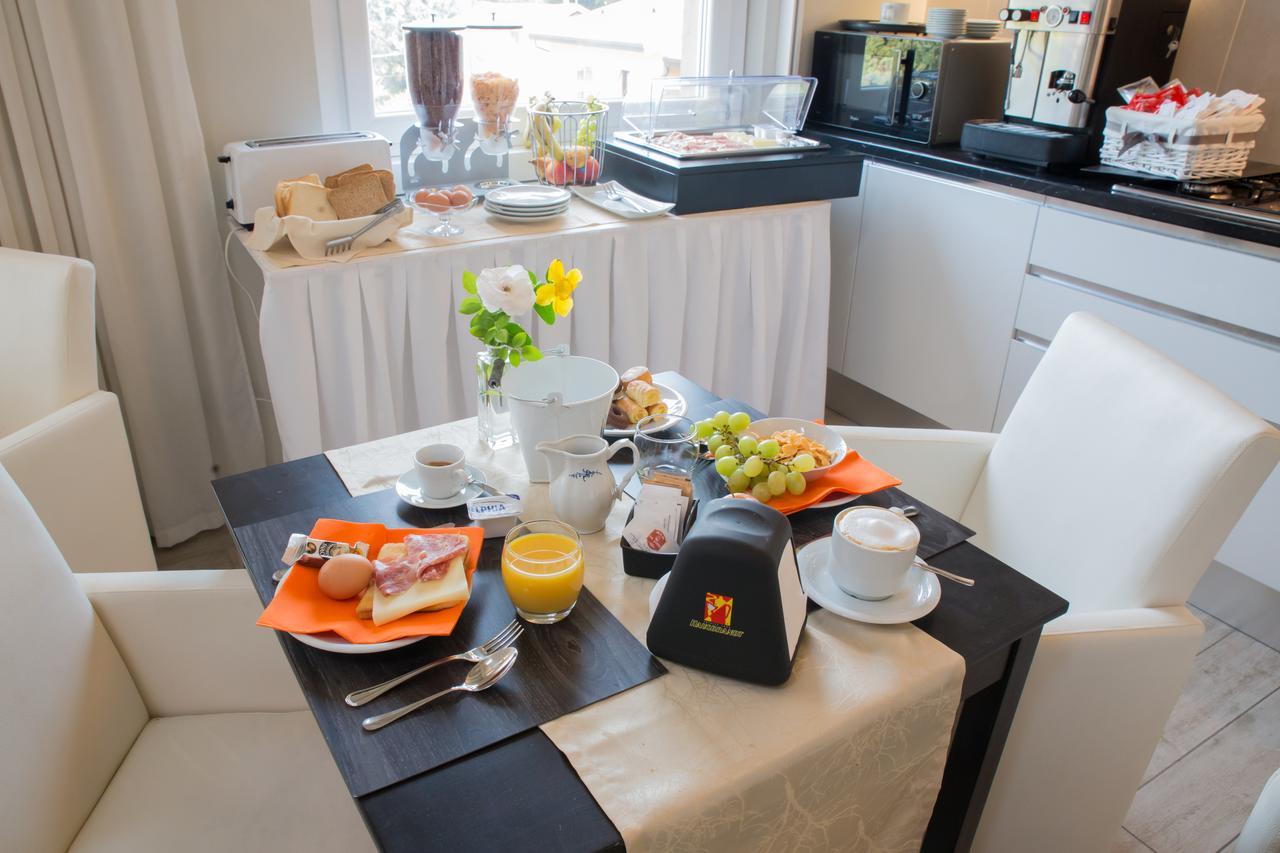 B&B Gardacharme Desenzano del Garda Luaran gambar