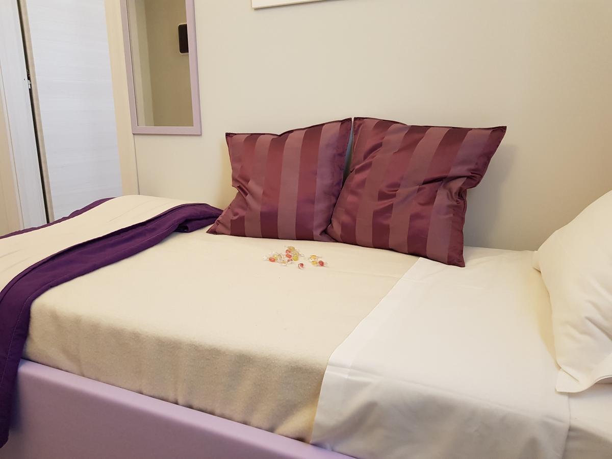 B&B Gardacharme Desenzano del Garda Luaran gambar