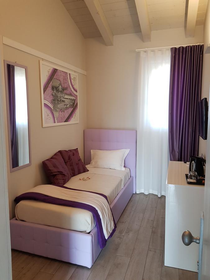 B&B Gardacharme Desenzano del Garda Luaran gambar